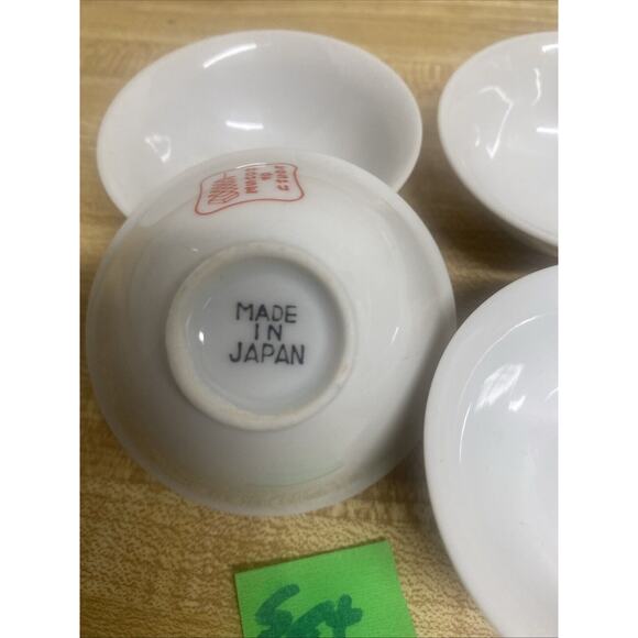 Japanese House of Koshu Set Of 4 White Sake Cups Bone China - Picture 4 of 7